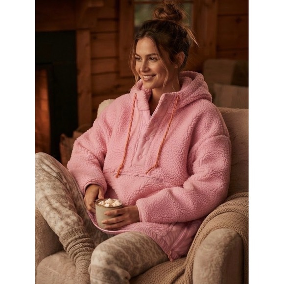 Altar'd State Tops - Altar'd State Pink Sherpa Fleece Hoodie Snap Zip Pullover Womens XS Oversized